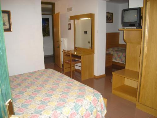 Hotel Faedo Pineta Екстер'єр фото